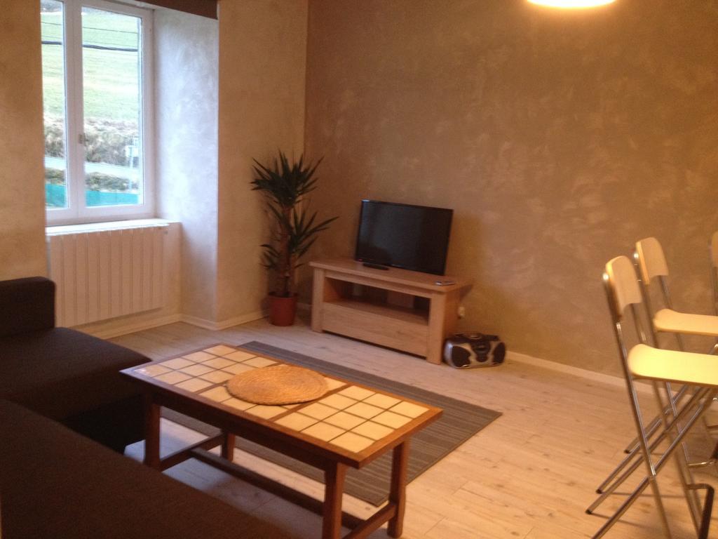 Gite La Parenthese Saint-Hostien Room photo